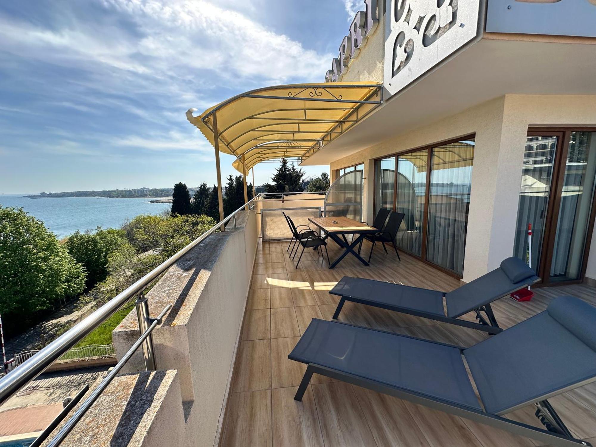 Hotel Capri Νεσέμπαρ Εξωτερικό φωτογραφία