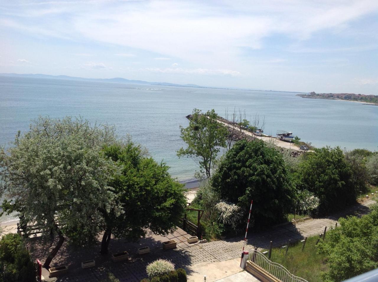 Hotel Capri Νεσέμπαρ Εξωτερικό φωτογραφία