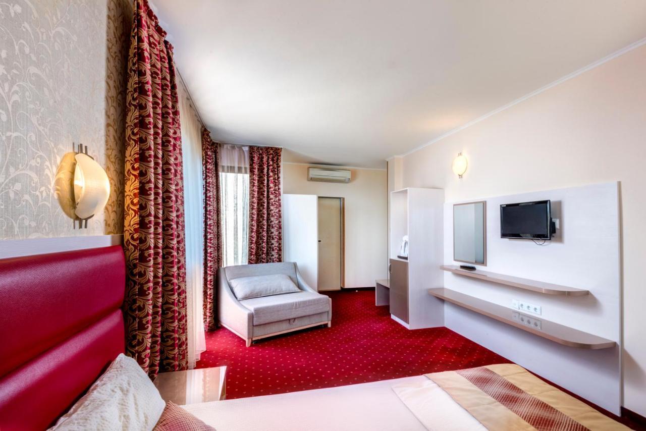 Hotel Capri Νεσέμπαρ Εξωτερικό φωτογραφία