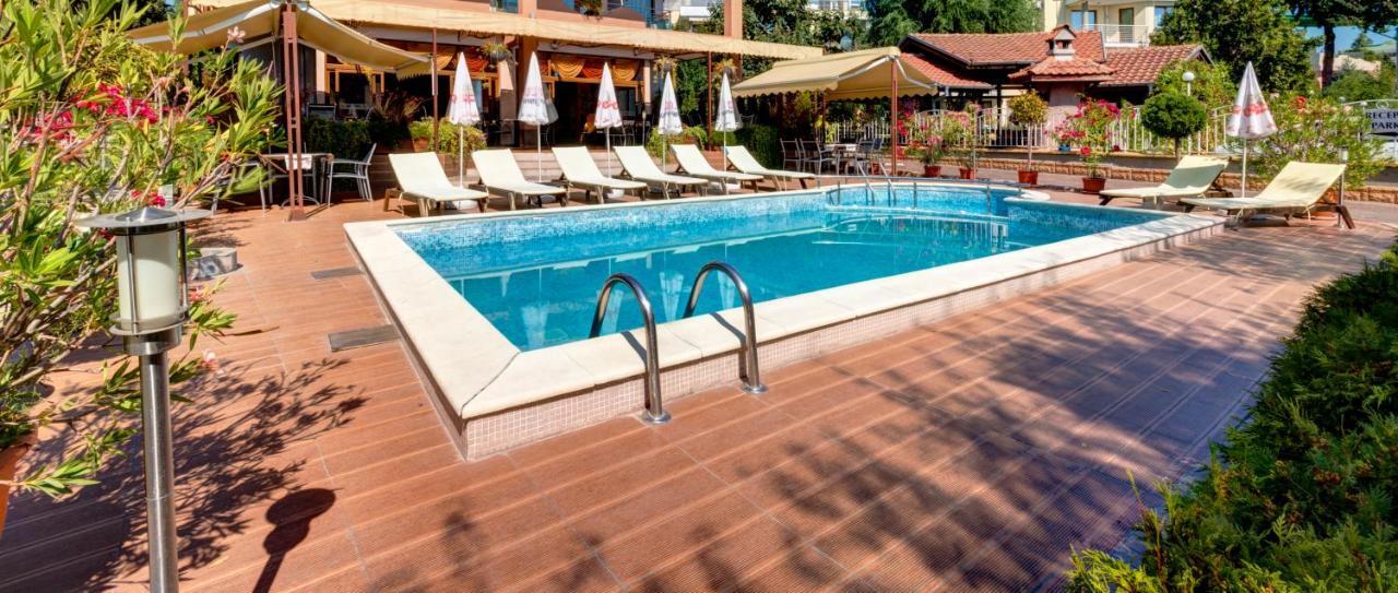 Hotel Capri Νεσέμπαρ Εξωτερικό φωτογραφία